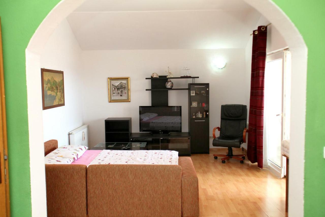 Apartman Dinka Trogir Exteriör bild