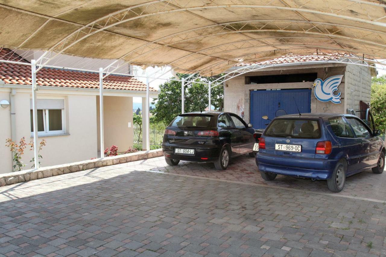 Apartman Dinka Trogir Exteriör bild