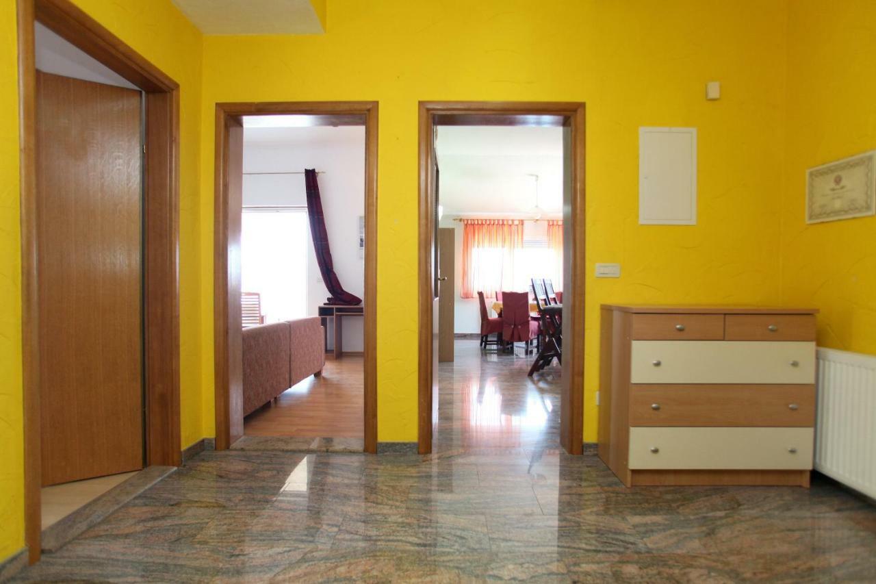 Apartman Dinka Trogir Exteriör bild