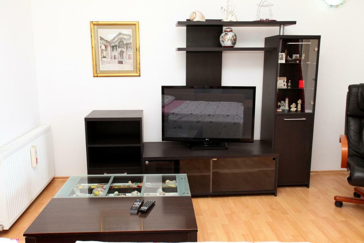 Apartman Dinka Trogir Exteriör bild
